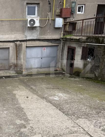 Apartament cu 3 camere decomandat, mobilat în Victoria