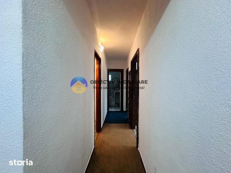 Apartament cu 4 camere decomandat în Ceahlău