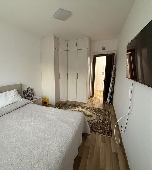 Apartament cu 2 camere decomandat în Sisești