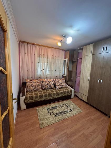 Apartament cu 2 camere decomandat în Sud-Vest