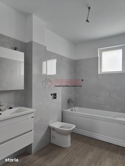 Casă cu 4 camere cu Teren 260 Mp în Vidra