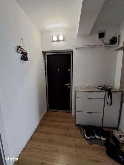 Apartament cu 3 camere decomandat în Recea