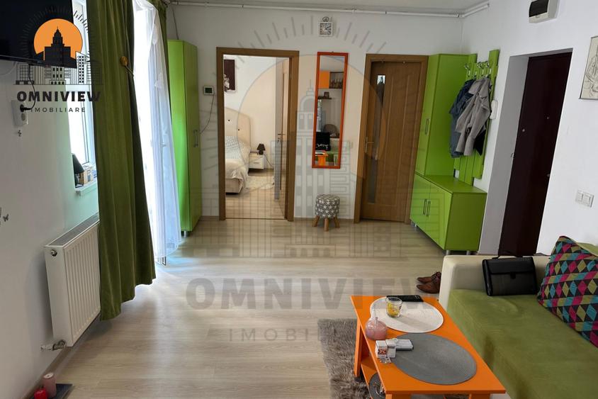 Apartament cu 2 camere decomandat în Tractorul