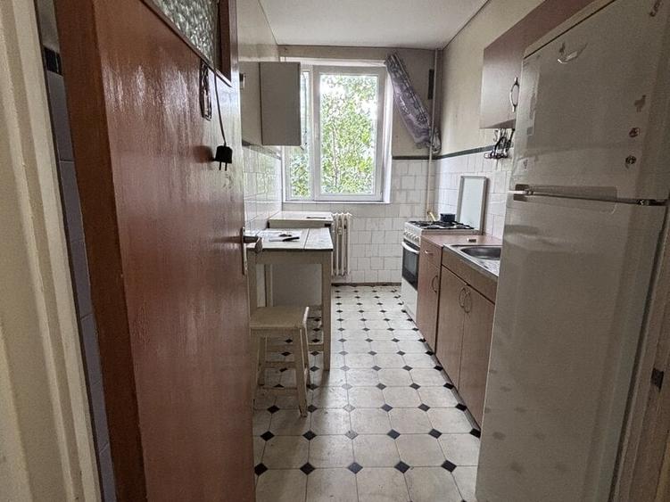 Apartament cu 2 camere decomandat în Brâncoveanu
