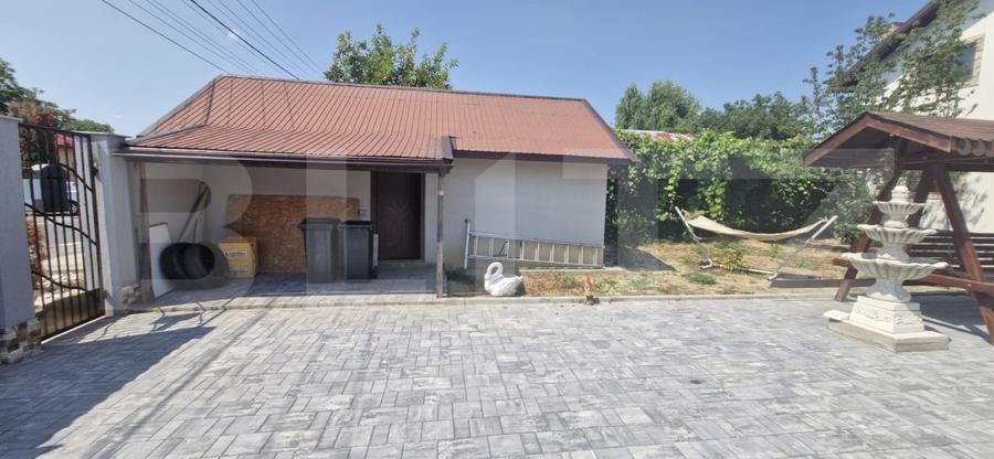 Casă individuală cu 6 camere cu Canalizare în Titu