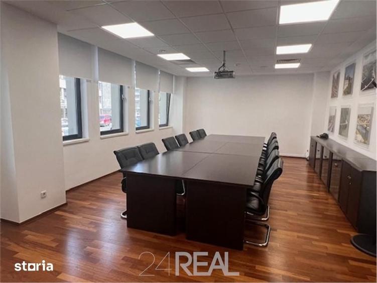 Spațiu comercial, de 2,100 mp, în Gara de Nord