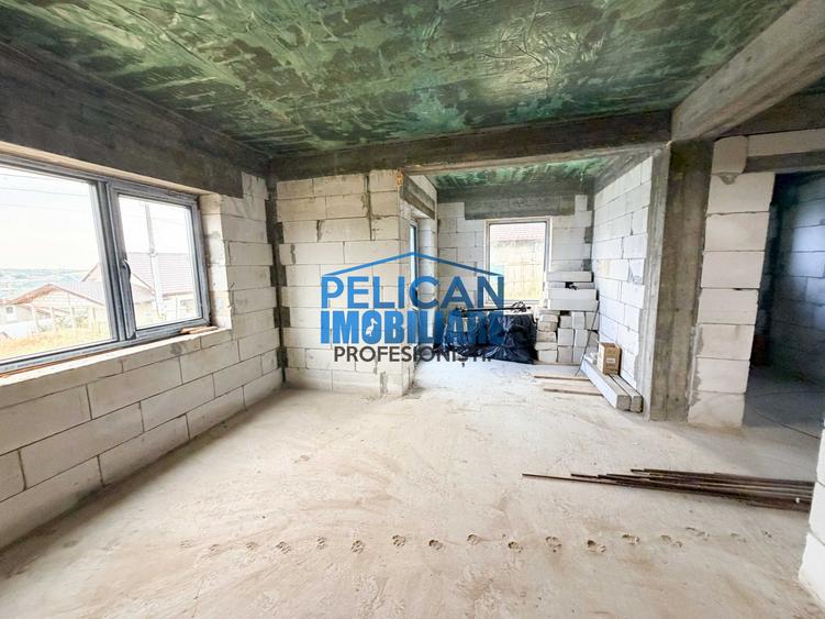 Casă individuală cu 4 camere cu Teren 500 Mp în Malcoci