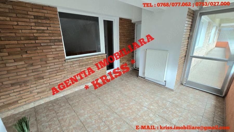Apartament cu 4 camere decomandat în Ultracentral