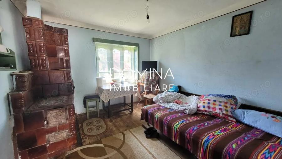 Casă cu 2 camere cu Teren 1583 Mp în Polovragi