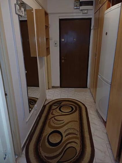 Garsonieră decomandată, mobilată în Drumul Taberei