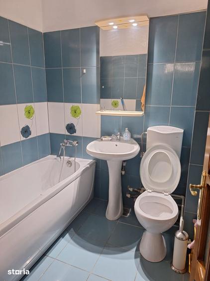 Abator, Sos. Mangaliei, 2 decomandate, 52 mp, la cheie, gaze, 370 Euro - 1