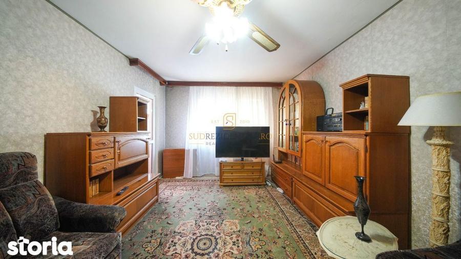 Apartament cu 3 camere, mobilat în Băneasa