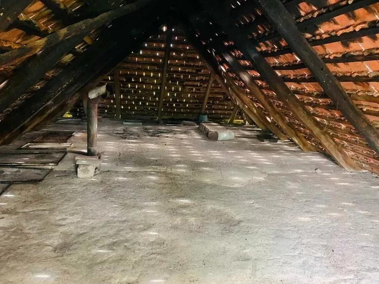 Casă cu Teren 862 Mp în Căpâlna