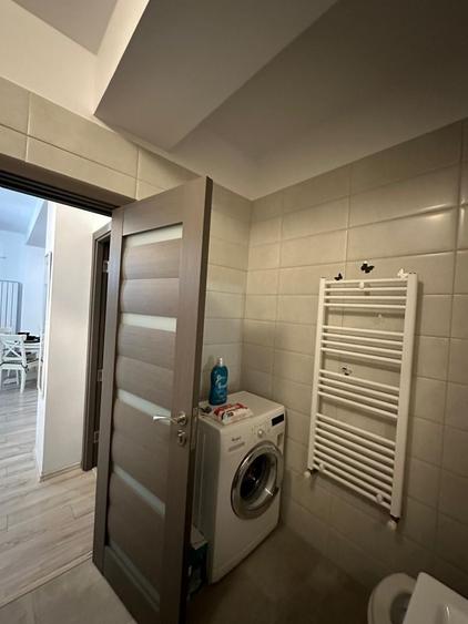 Apartament cu 2 camere decomandat în Universitate