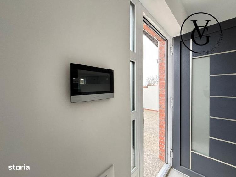 Casă cu 3 camere cu Teren 160 Mp în Lumina