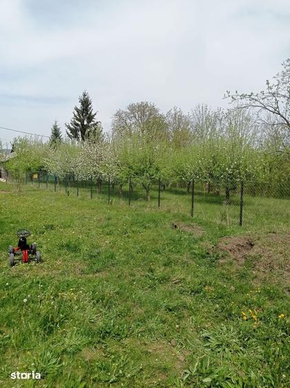Teren de 718 mp, în Brebu