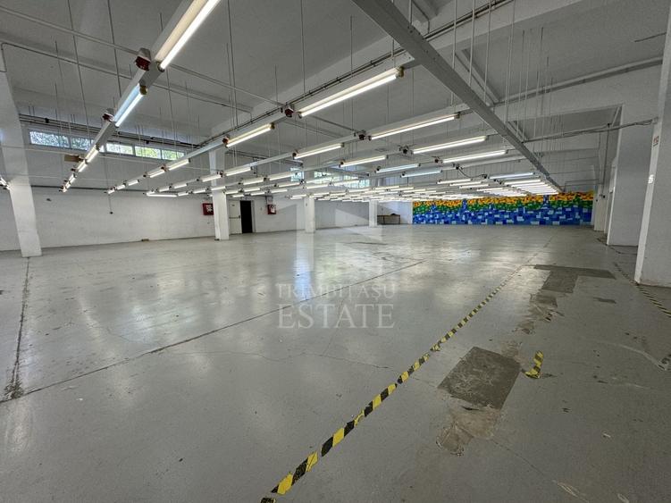 Spațiu industrial, de 2,939 mp, în Nord