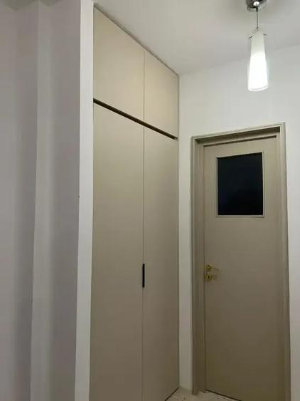 Apartament cu 3 camere semidecomandat, mobilat în Vatra Luminoasă
