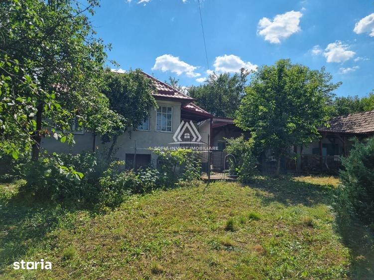 Casă cu 3 camere cu Teren 2604 Mp în Sâmboleni