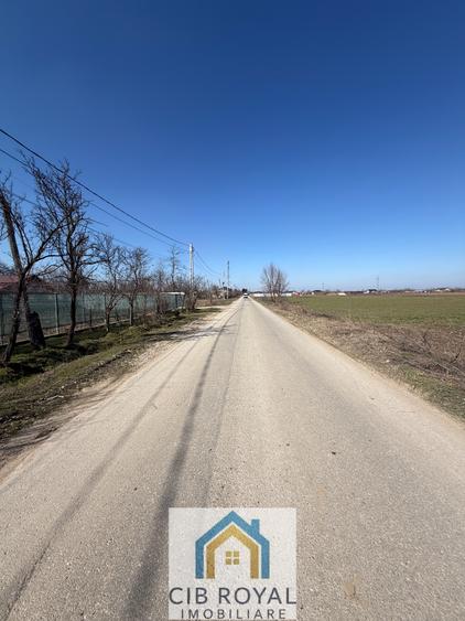 Casă individuală cu 6 camere cu Garaj în Corbii Mari