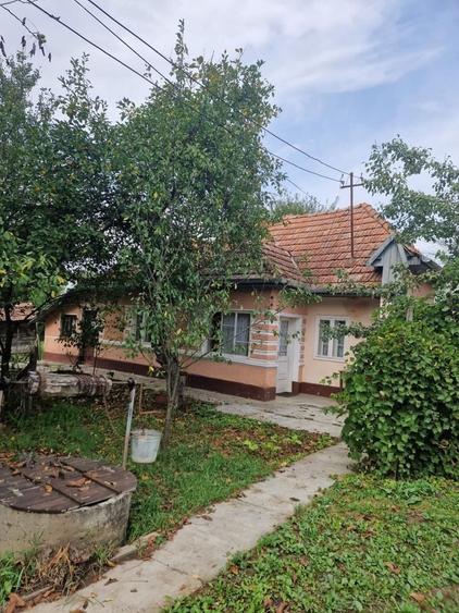 Casă cu 3 camere în Mărășești
