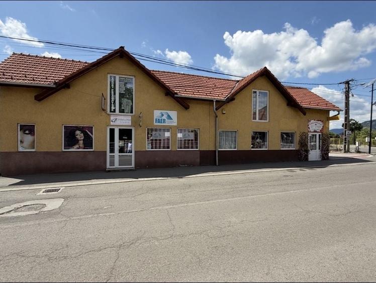 Spațiu comercial, de 50 mp, în Central