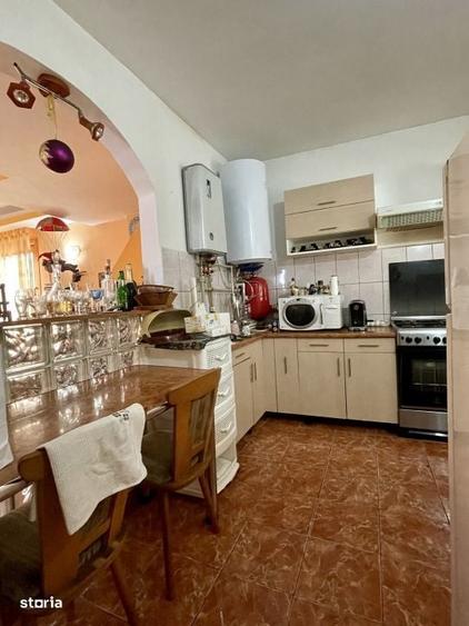 Casă cu 4 camere în Cazaci