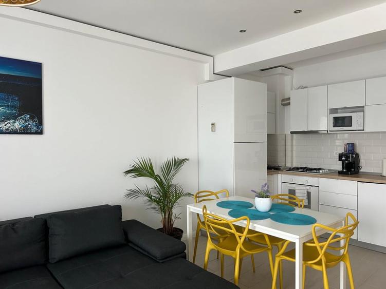 Apartament cu 2 camere semidecomandat în Central