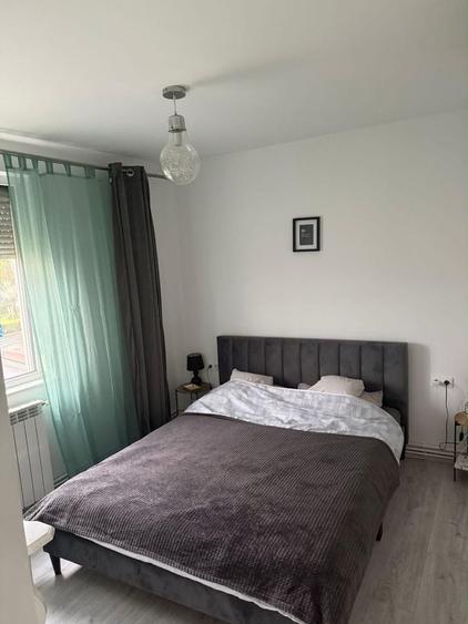 Apartament cu 4 camere decomandat în Exterior Vest