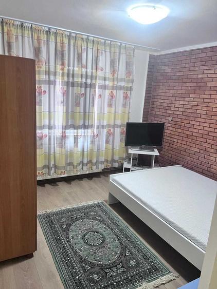 Apartament cu 2 camere decomandat în Exterior Vest