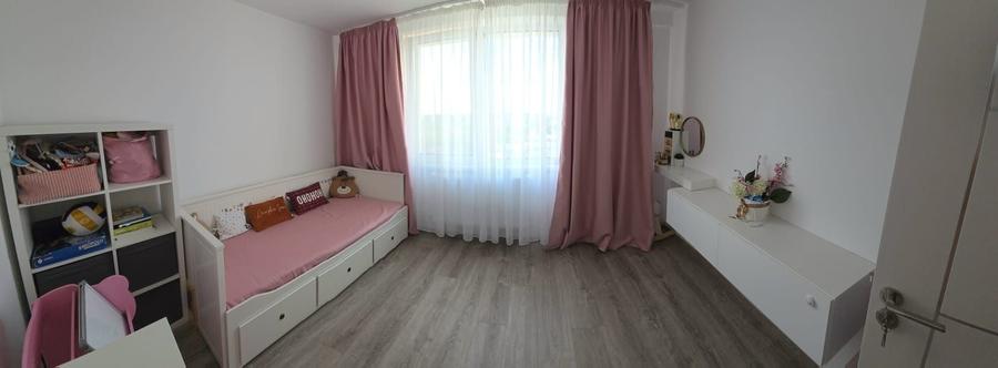 Apartament cu 3 camere decomandat în Păcii