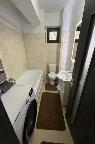 Apartament cu 2 camere semidecomandat în Iași