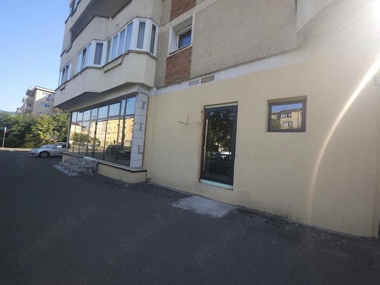 Spațiu comercial, de 141 mp, în Republicii