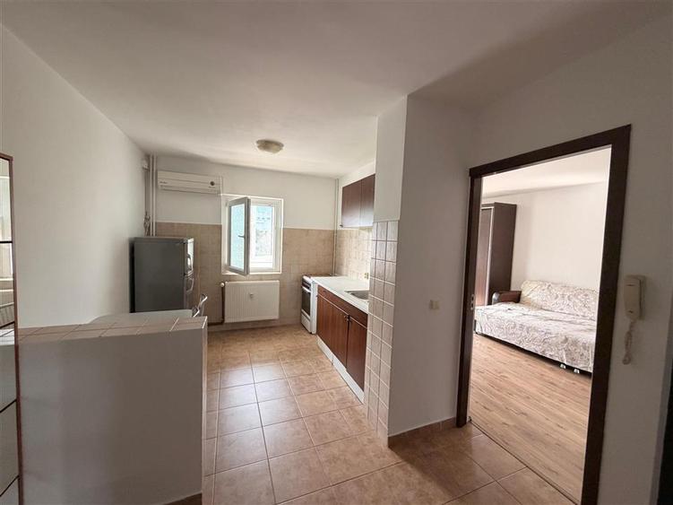 Apartament cu 2 camere decomandat, mobilat în Aviației
