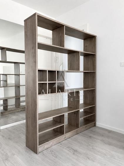 Apartament cu 3 camere semidecomandat, mobilat în Torontalului