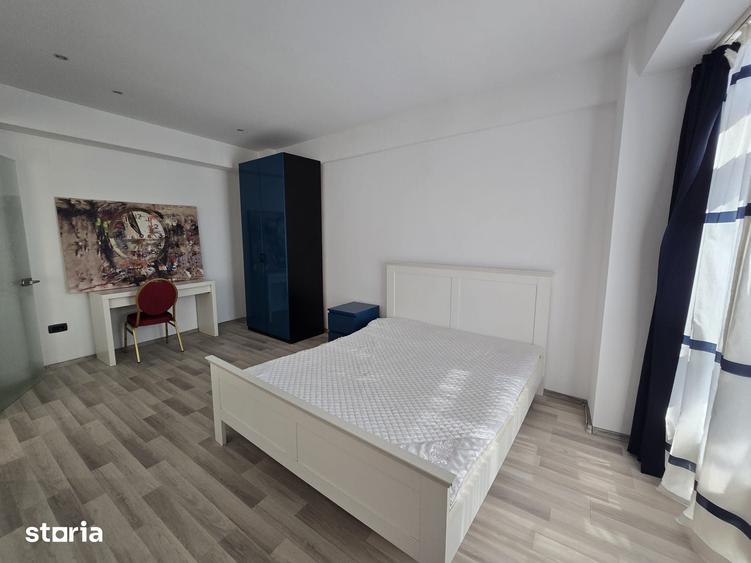 Spațiu comercial, de 210 mp, în Central