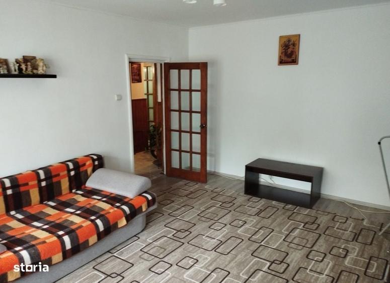 Apartament cu 3 camere în Brâncoveanu