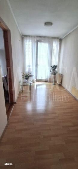 Casă cu 6 camere cu Teren 730 Mp în Cantemir