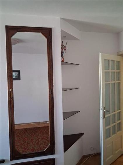 Apartament cu 2 camere decomandat, mobilat în Bucovina