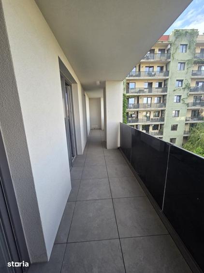 Apartament cu 3 camere în Între Lacuri