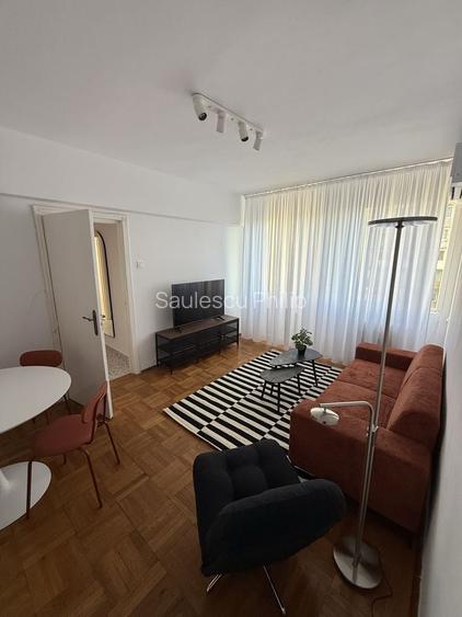 Apartament cu 3 camere, proaspat renovat, ultracentral Bd. Magheru