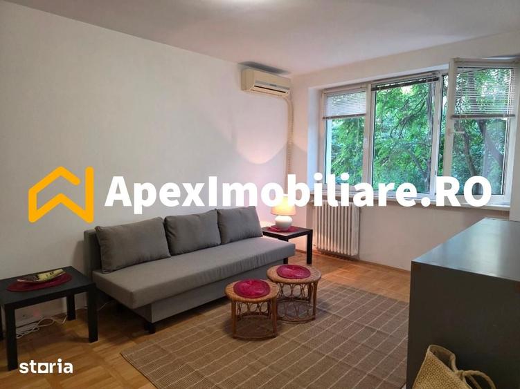 Apartament cu 2 camere semidecomandat în Vatra Luminoasă