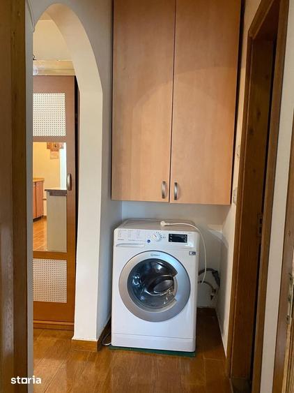 Apartament cu 2 camere decomandat în Calea București