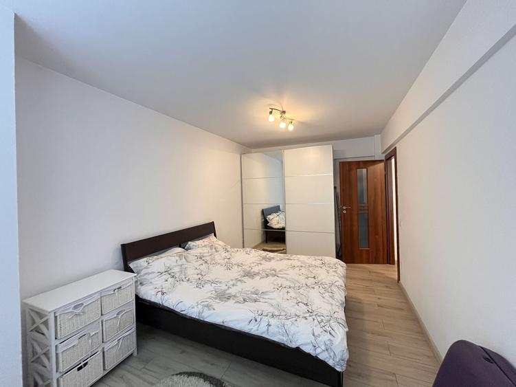 Apartament cu 2 camere semidecomandat, mobilat în George Enescu