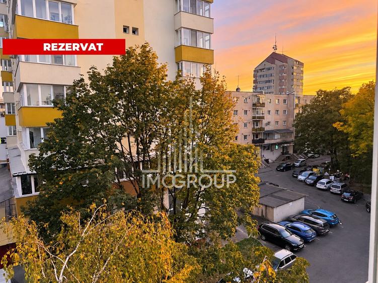 Apartament cu 3 camere decomandat, mobilat în Zorilor