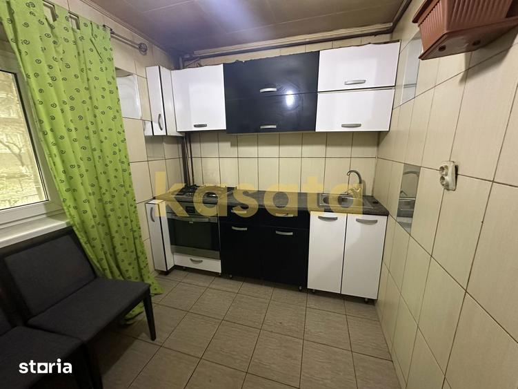 Apartament cu 4 camere în Militari