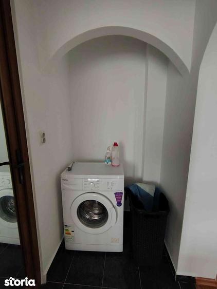 Apartament cu 2 camere semidecomandat în Micro 9