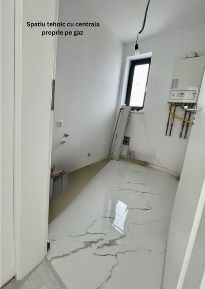 Casă cu 4 camere cu Teren 500 Mp în Central