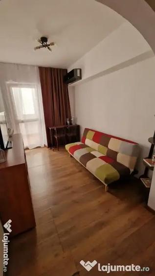 Casă cu 7 camere în Grivița