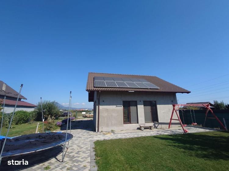 Casă cu 4 camere în Vulcan